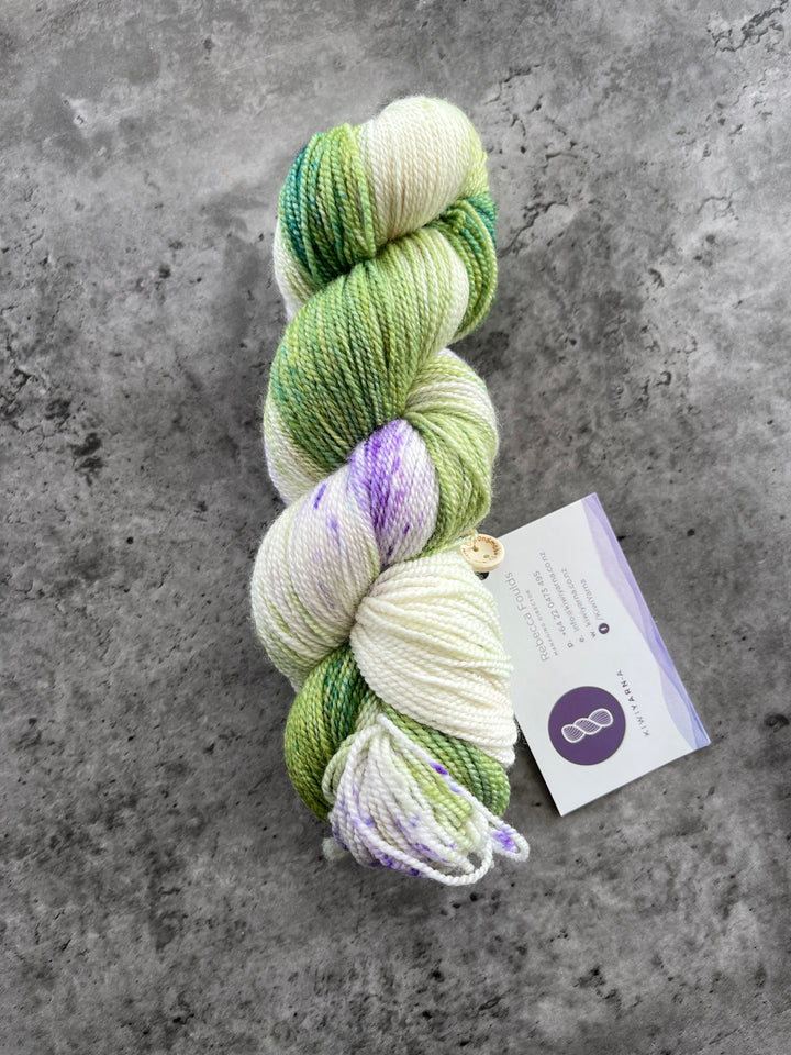 KiwiYarn-A High Twist Merino // 4ply