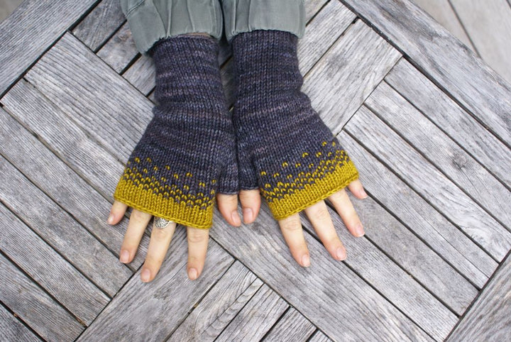 Driftless Mitts (DK) - Digital Download