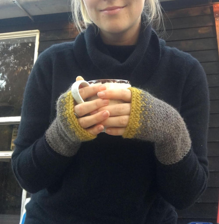 Driftless Mitts (Bulky) - Digital Download