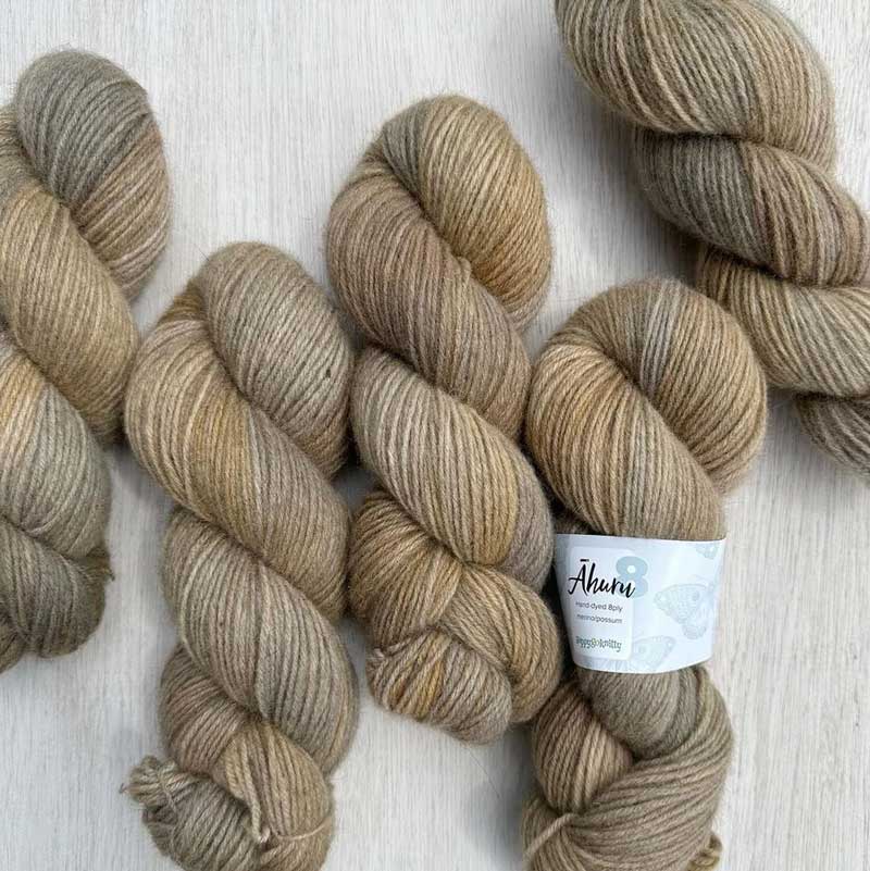 Happy Go Knitty Āhuru // 8ply