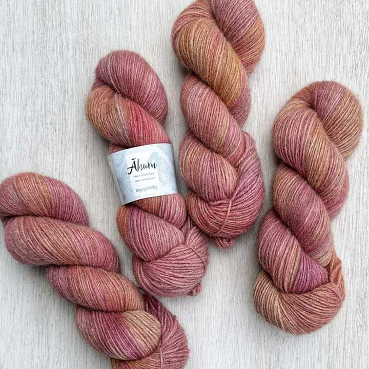 Happy Go Knitty Āhuru // 8ply
