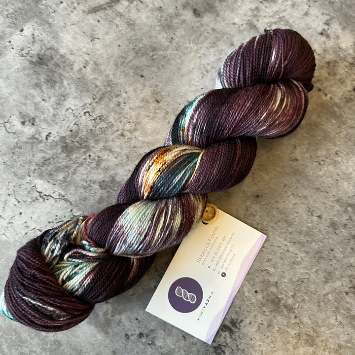 KiwiYarn-A High Twist Merino // 4ply