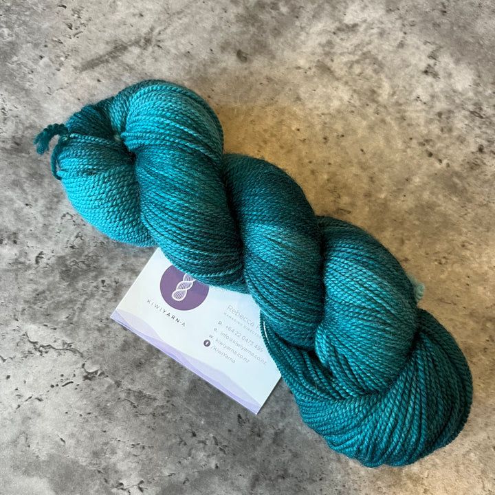 KiwiYarn-A High Twist Merino // 4ply