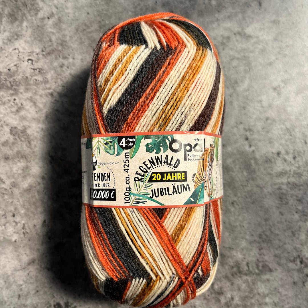 Opal Regenwald Self Patterning Sock Yarn // 4ply