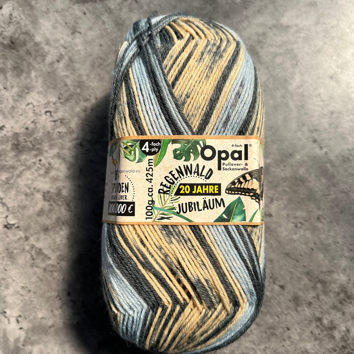 Opal Regenwald Self Patterning Sock Yarn // 4ply