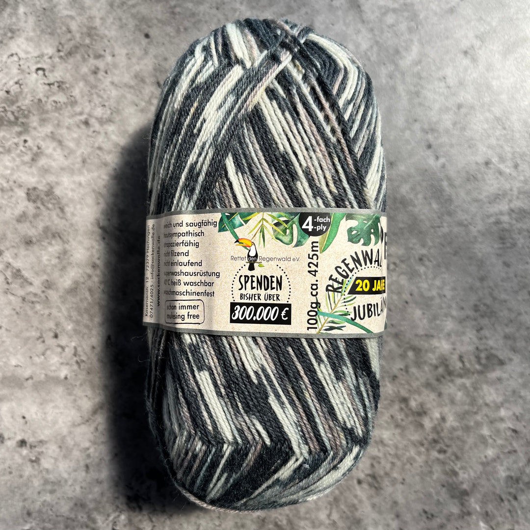 Opal Regenwald Self Patterning Sock Yarn // 4ply