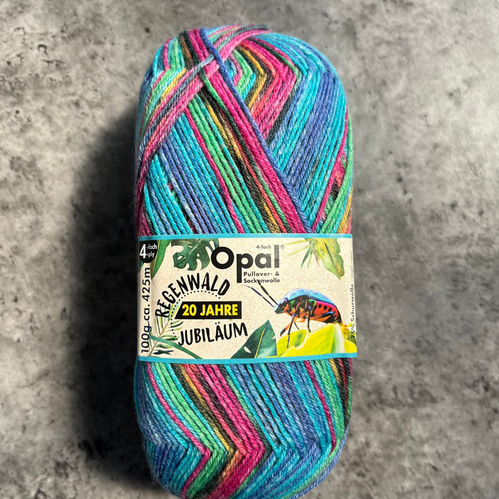 Opal Regenwald Self Patterning Sock Yarn // 4ply