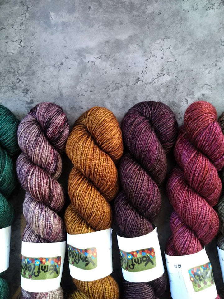 Yarnfloozy Staunch Merino Yak Silk // 8ply