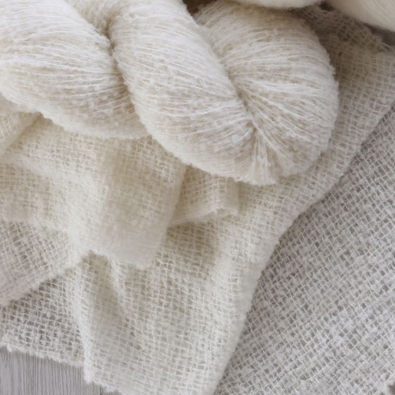 Ashford Merino Boucle Looped Yarn // Undyed