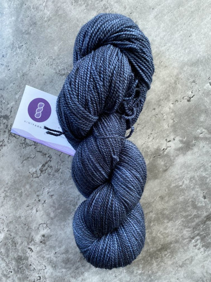 KiwiYarn-A High Twist Merino // 4ply