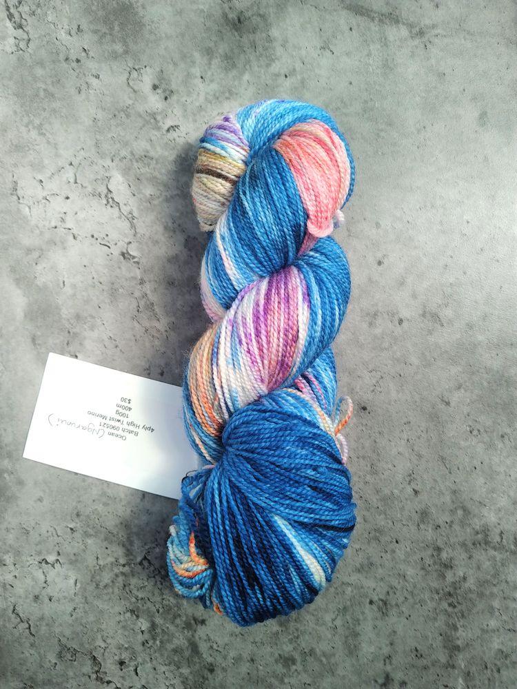 KiwiYarn-A High Twist Merino // 4ply