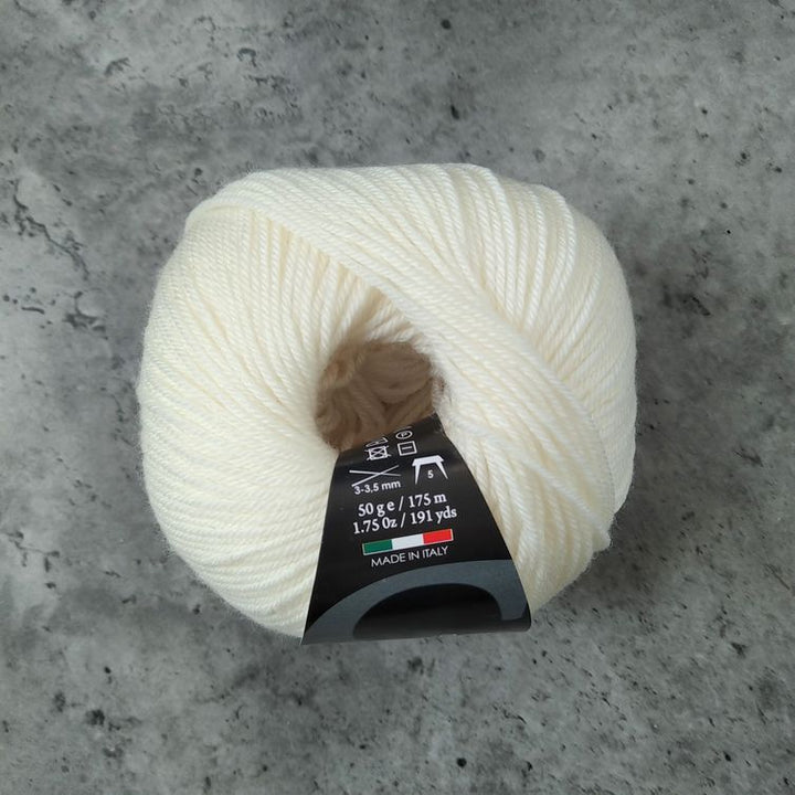 Sesia // Mistral Unshrinkable Merino // 4ply