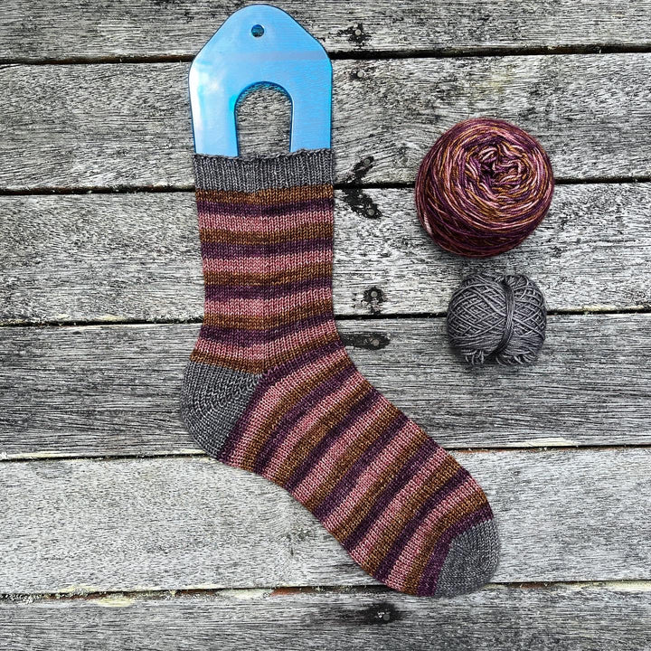 Yarnfloozy Self Striping Sock Yarn // Loopine Socktober Special