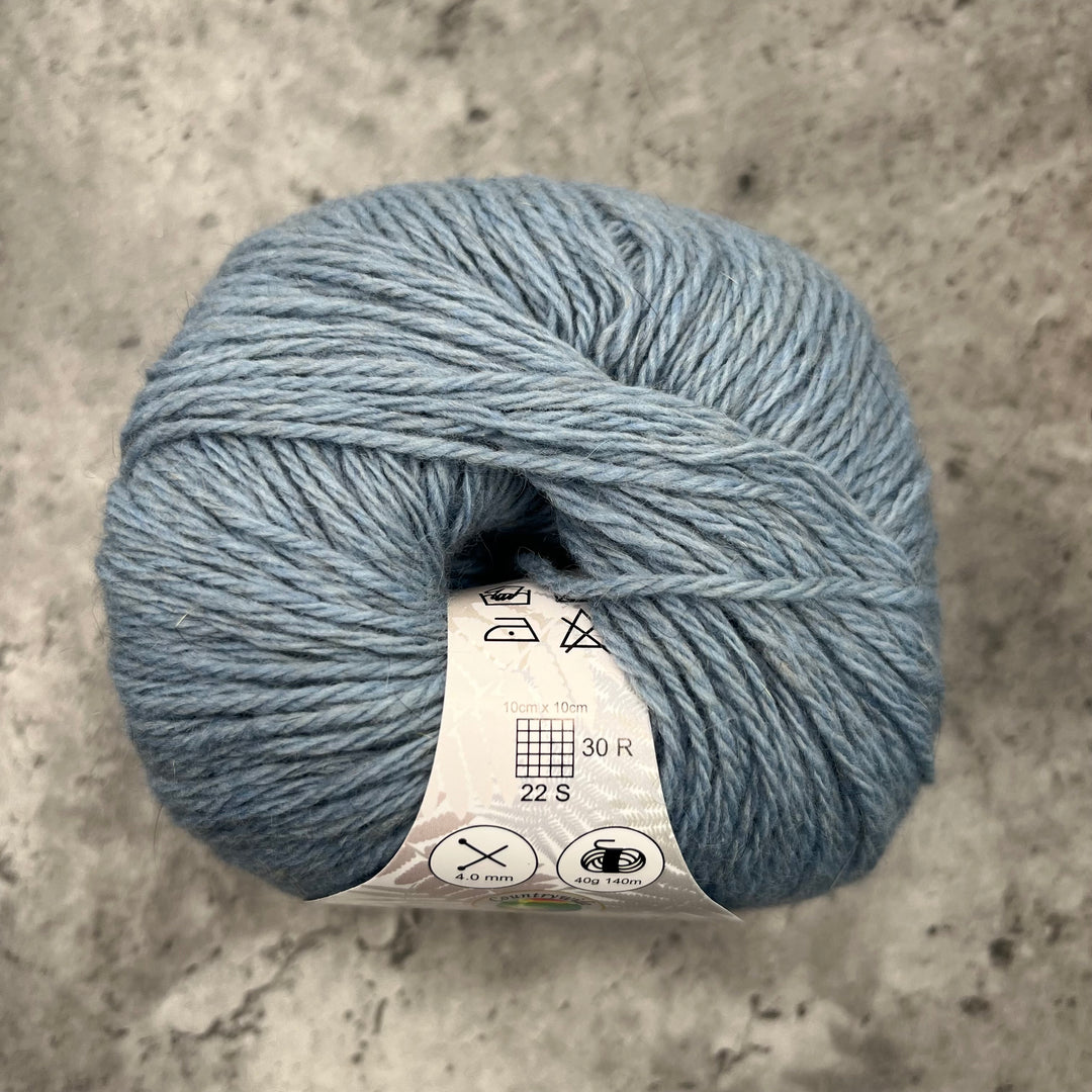 Countrywide // Purrino Possum 8ply