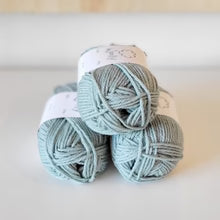 Woolly 8ply 100% NZ Wool