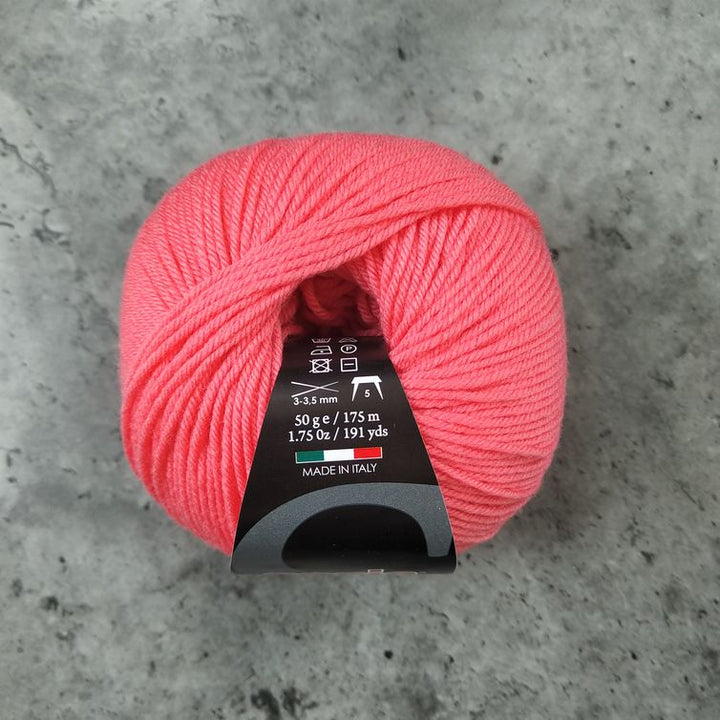 Sesia // Mistral Unshrinkable Merino // 4ply