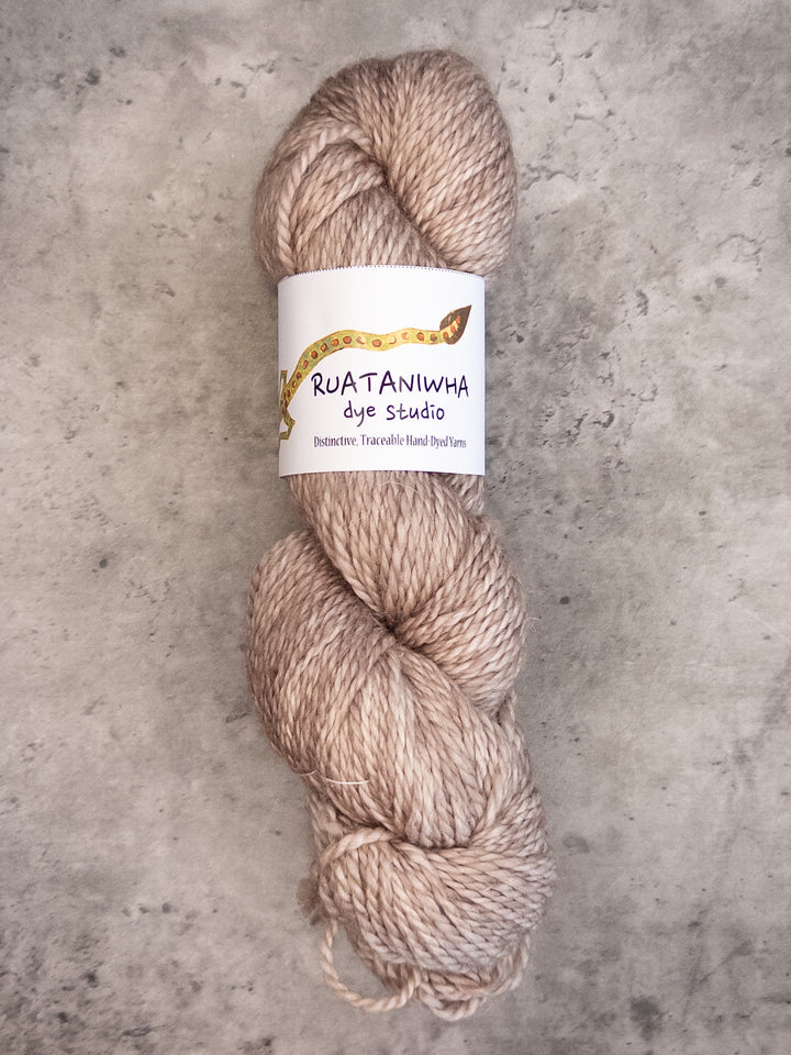 Ruataniwha Dye Studio Merino Linen // 10ply