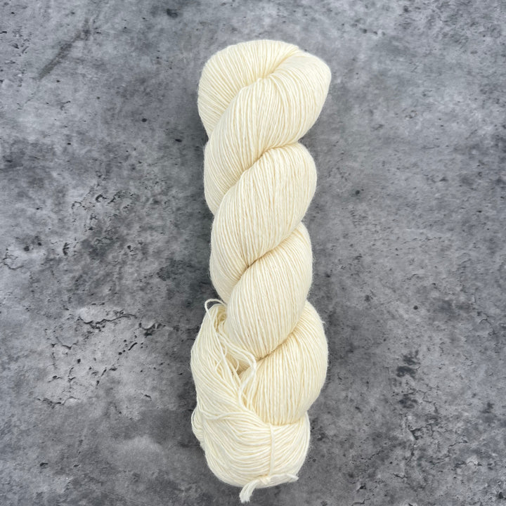 Ashford 4ply Sock Yarn Undyed