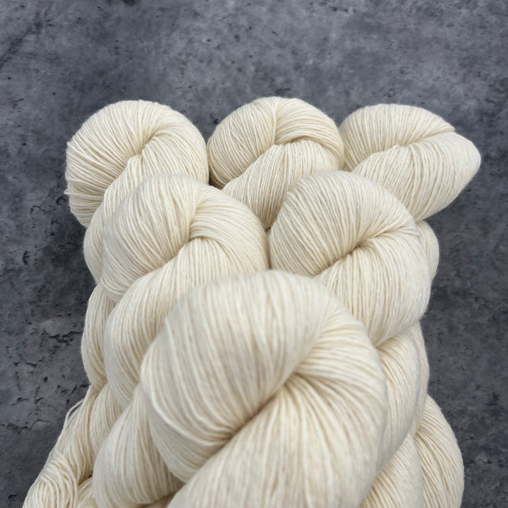 Ashford 4ply Sock Yarn Undyed