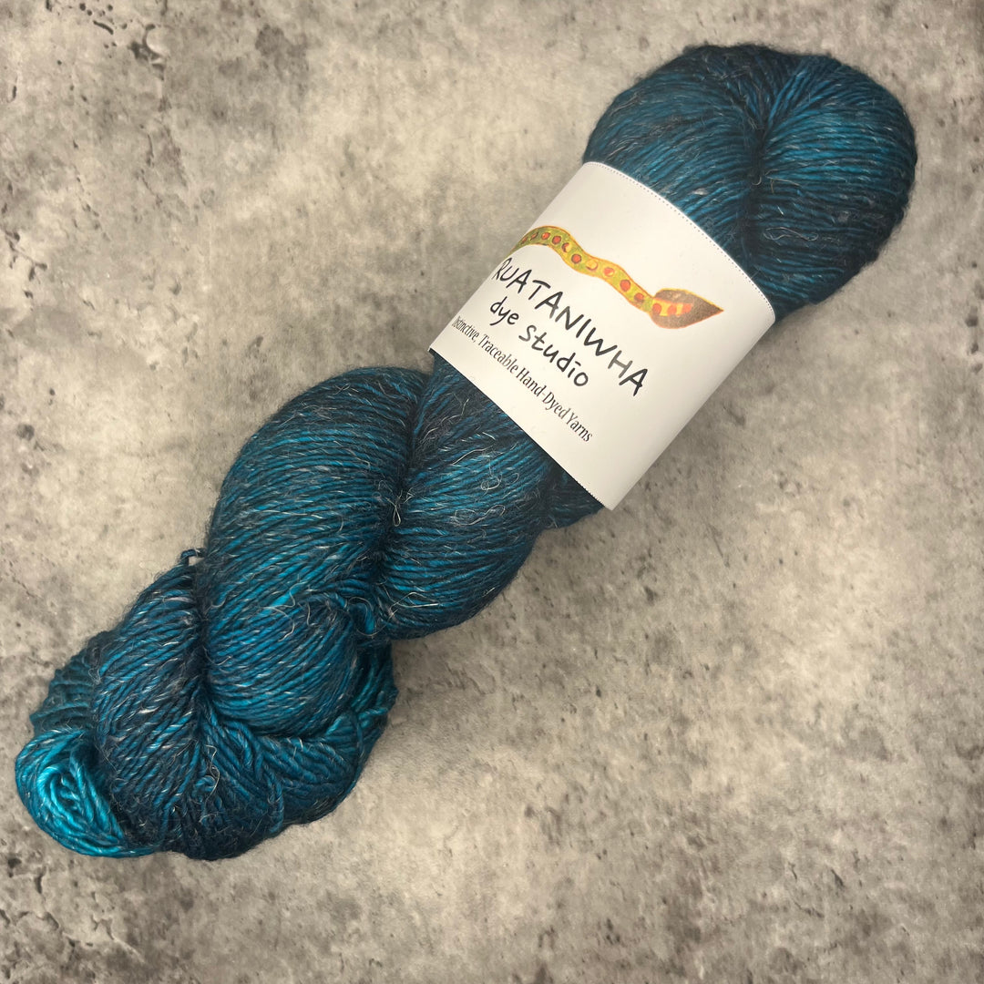 Ruataniwha Dye Studio Merino Linen // 4ply