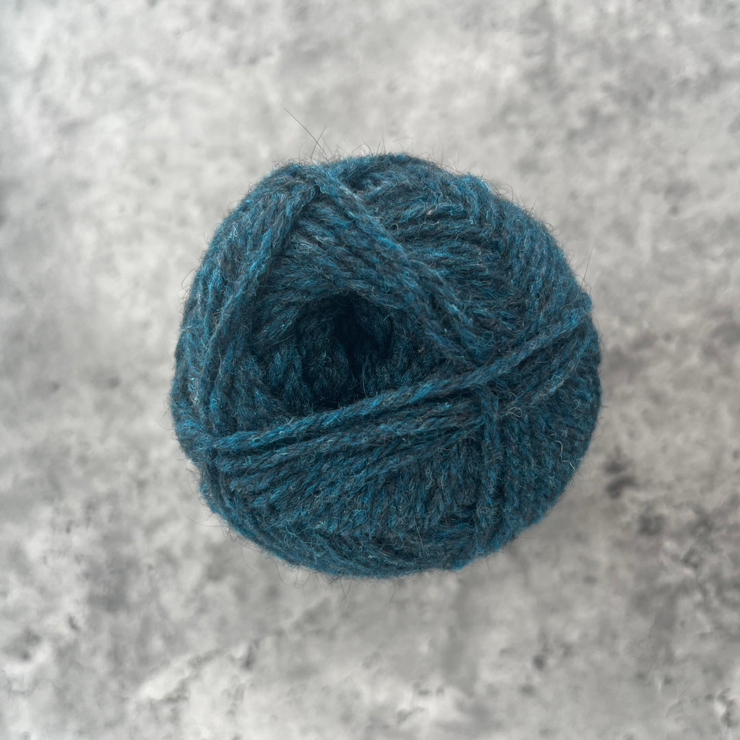 Brushtale Upcycled Possum Merino Yarn // 8ply