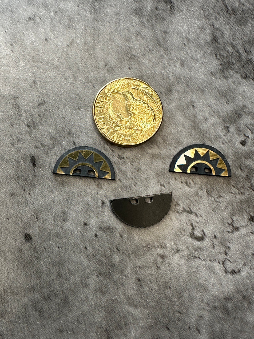 Half Moon Crown Button - 19mm