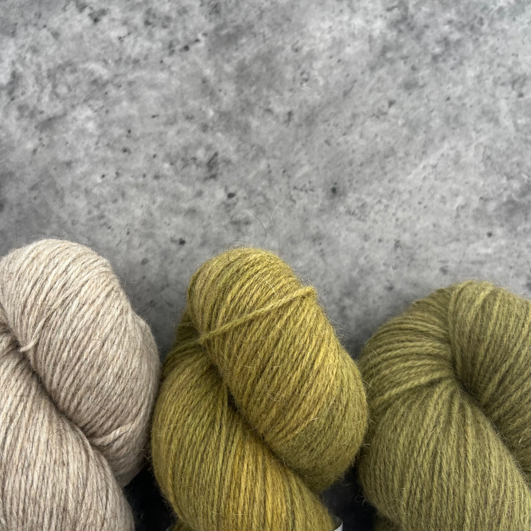Happy Go Knitty Āhuru // 4ply