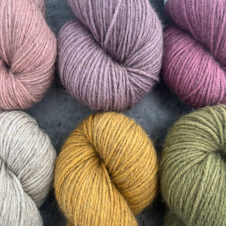 Happy Go Knitty Āhuru // 8ply