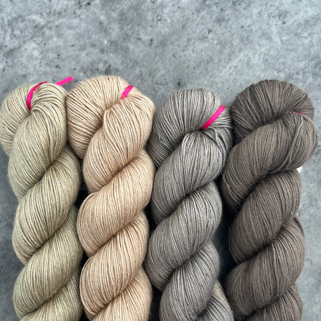 Harnie Hoolie’s Designs Silky Humps 4ply