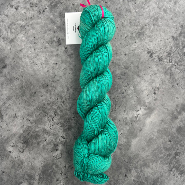 Harnie Hoolie’s Designs - Silky Humps // 4ply