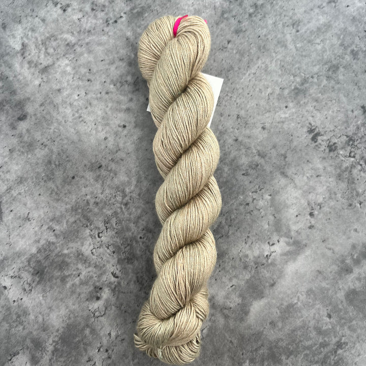 Harnie Hoolie’s Designs Silky Humps 4ply