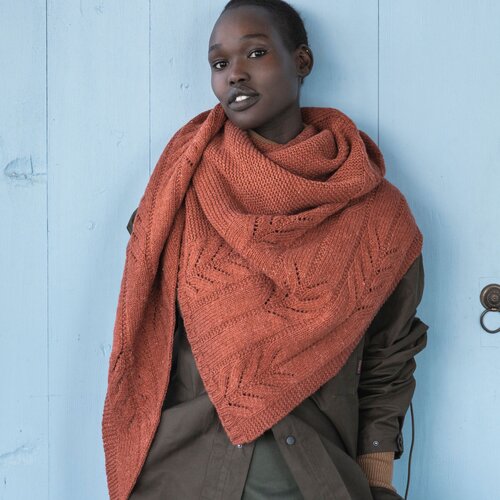 52 Weeks of Shawls // Laine