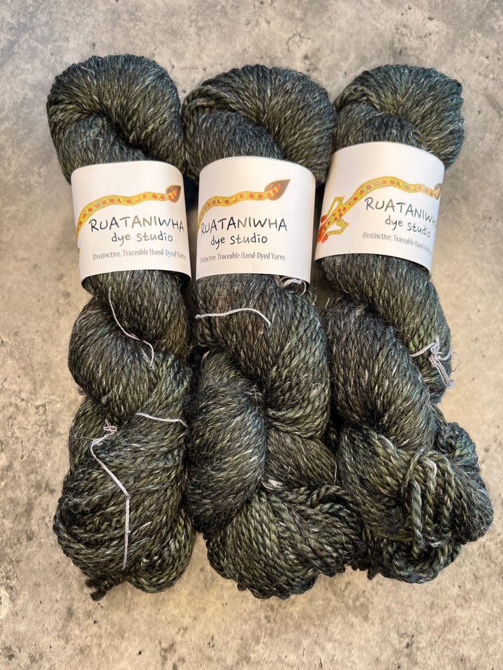 Ruataniwha Dye Studio Merino Linen // 10ply