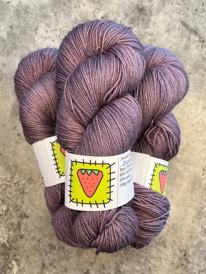 Strawberry Patches Yarns // Sock Yarn // 4ply