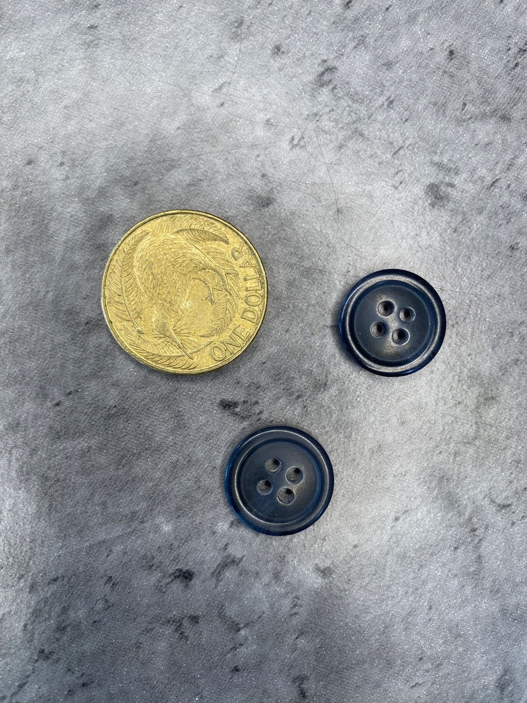 Thin Rimmed Black Button - 15 mm