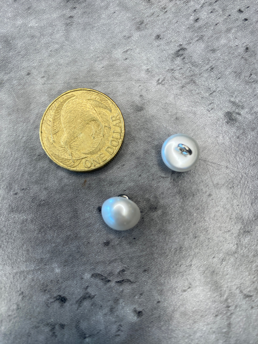Pearl Button - 10mm