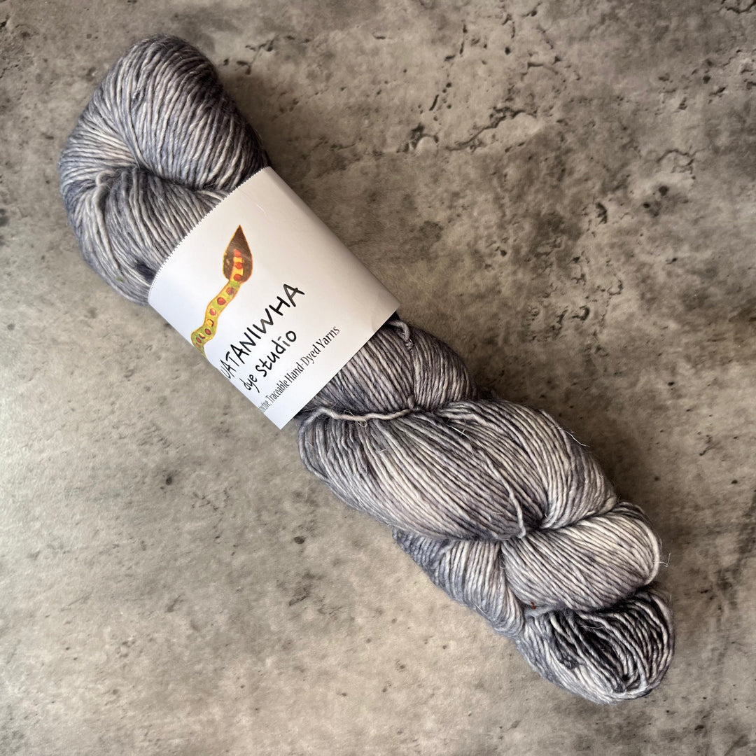 Ruataniwha Dye Studio Merino Linen // 4ply