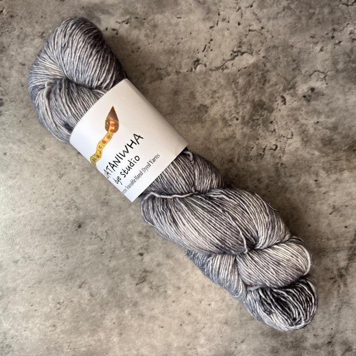 Ruataniwha Dye Studio Merino Linen // 4ply