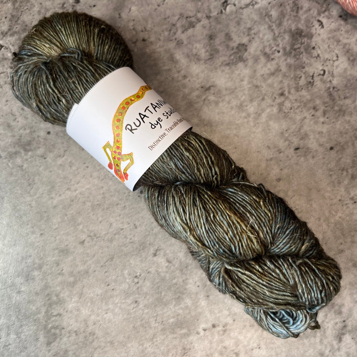 Ruataniwha Dye Studio Merino Linen // 4ply