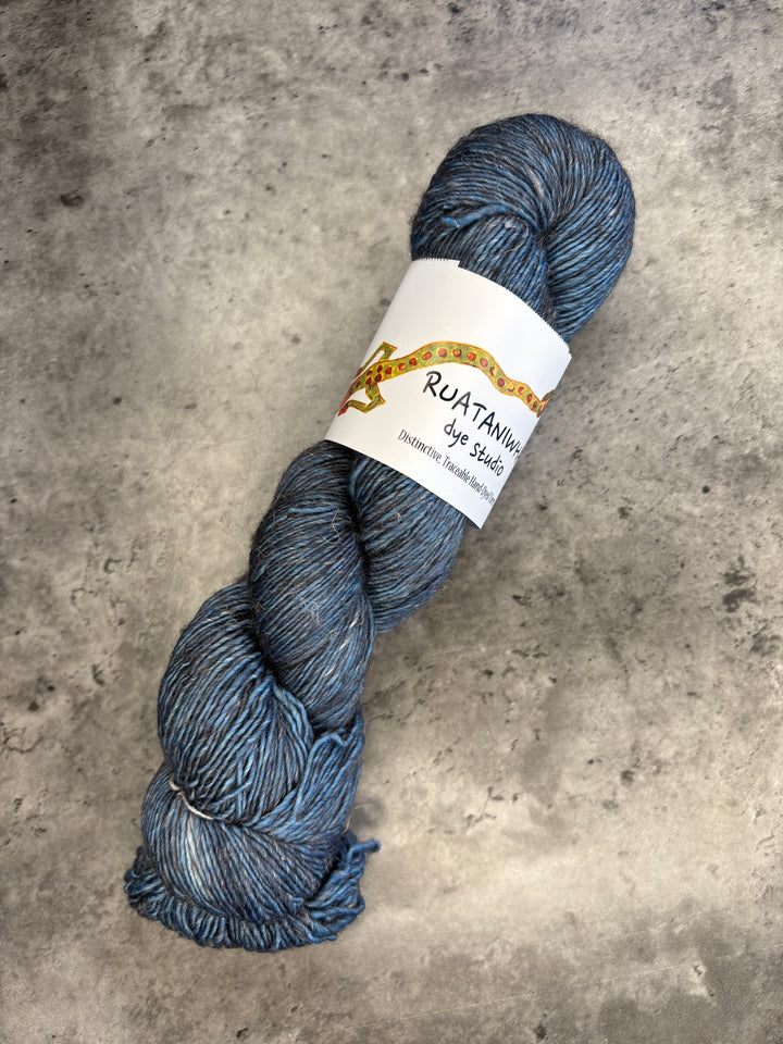 Ruataniwha Dye Studio Merino Linen // 4ply