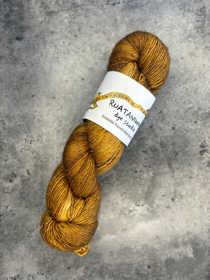 Ruataniwha Dye Studio Merino Linen // 4ply