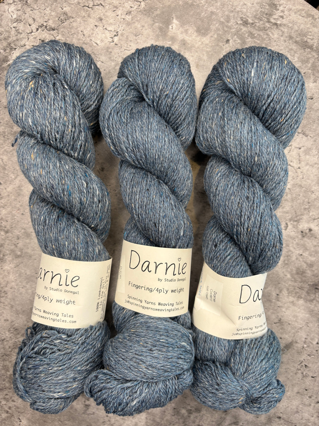 Spinning Yarns Weaving Tales - Darnie
