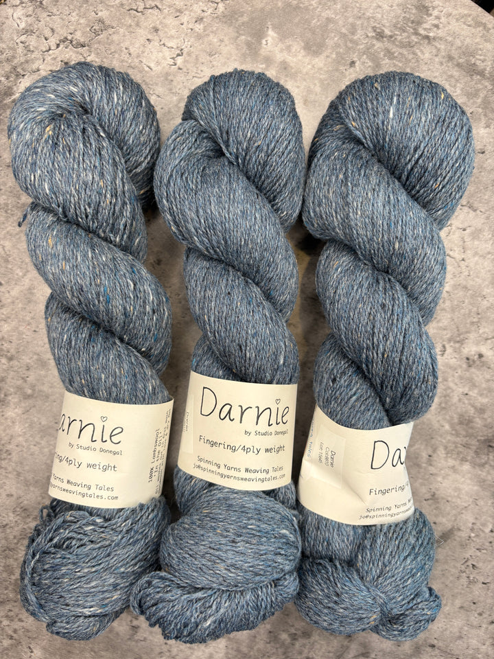 Spinning Yarns Weaving Tales - Darnie