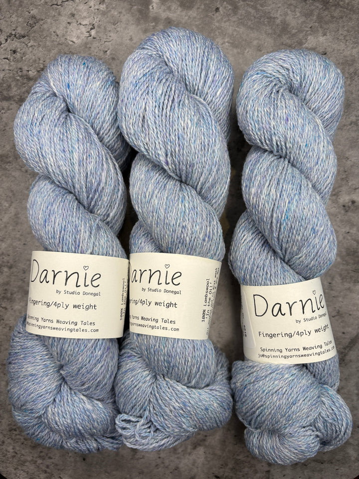Spinning Yarns Weaving Tales - Darnie