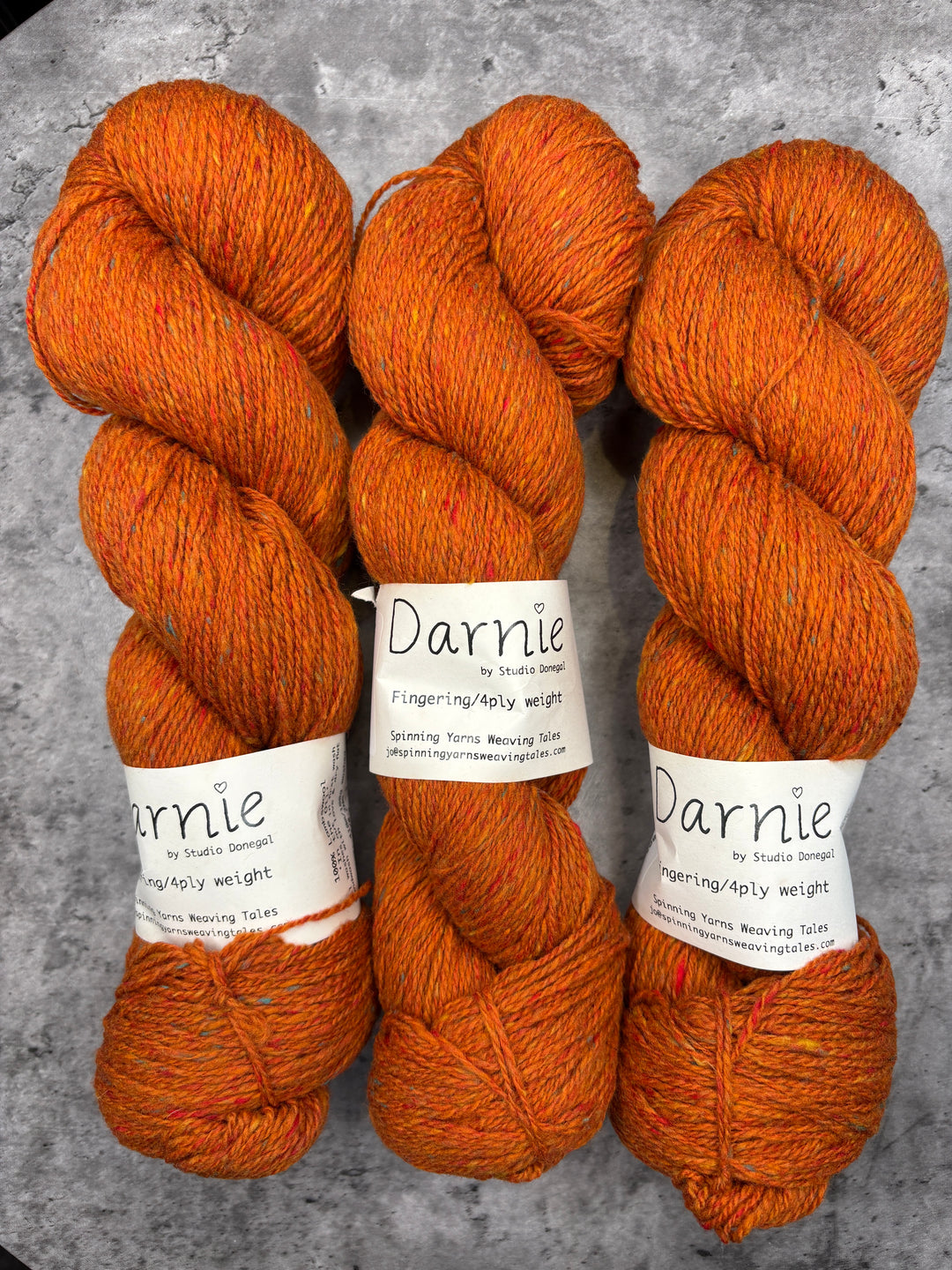Spinning Yarns Weaving Tales - Darnie