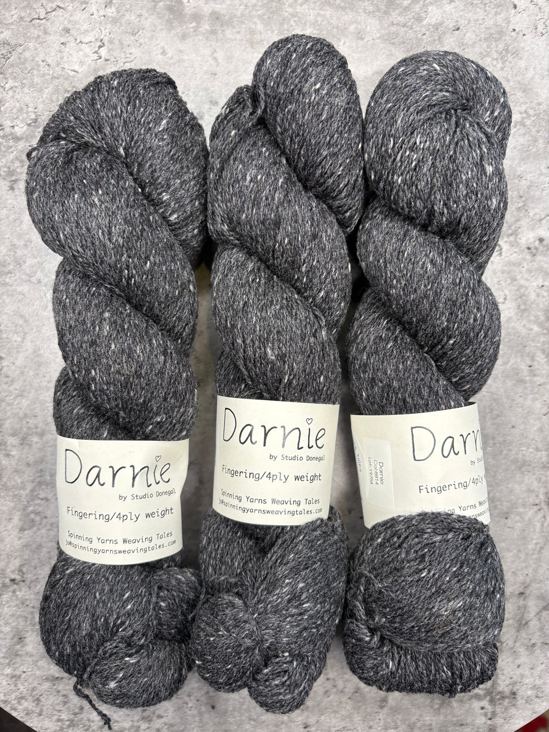 Spinning Yarns Weaving Tales - Darnie