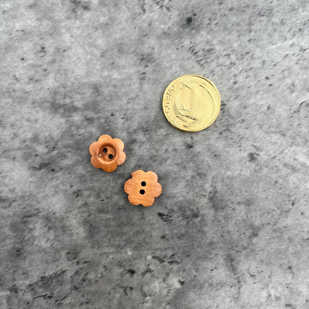Natty Notions Wooden Flower Button Brown - 15mm