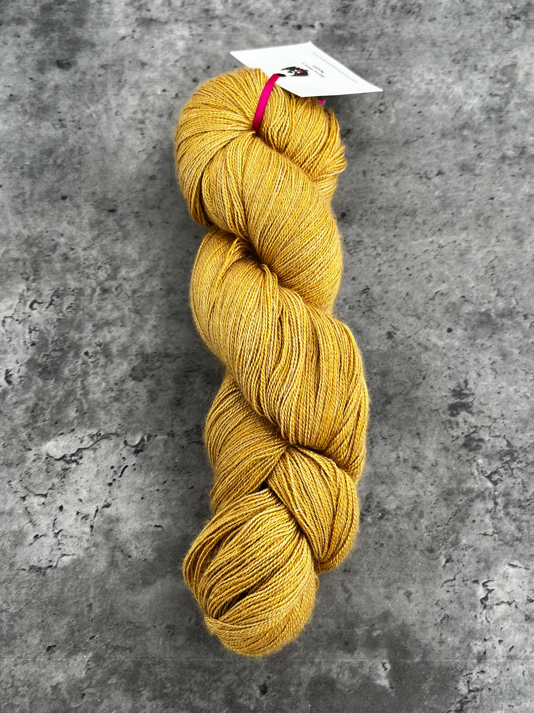 Harnie Hoolie’s Designs - Silky Humps // 4ply