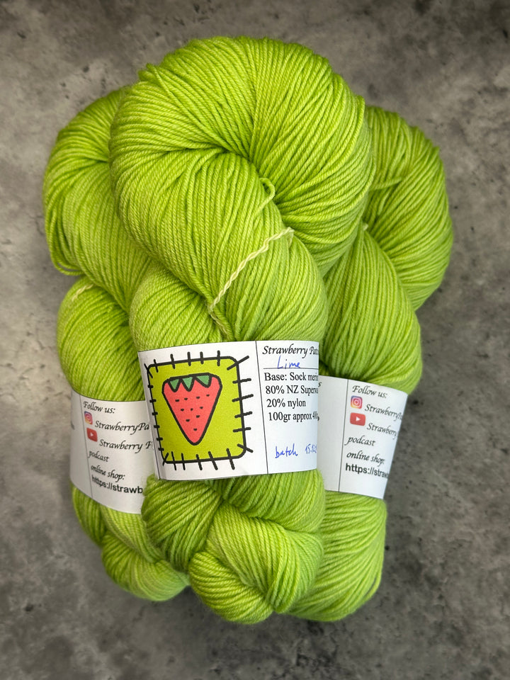 Strawberry Patches Yarns // Sock Yarn // 4ply