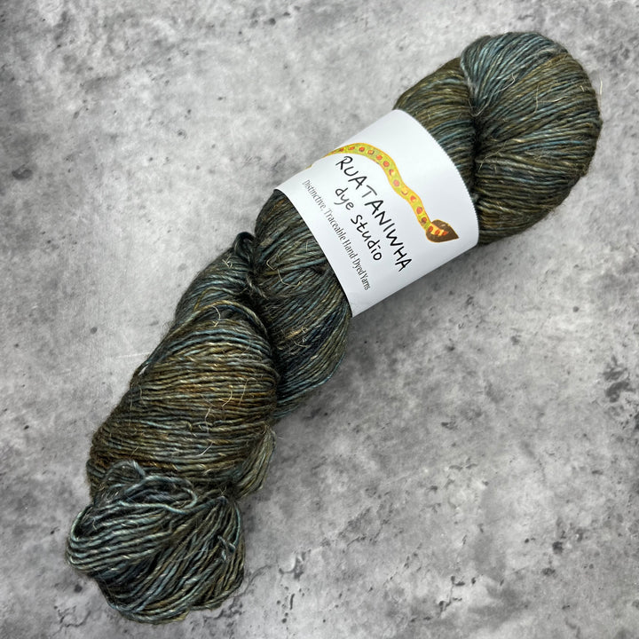 Ruataniwha Dye Studio Merino Linen // 4ply